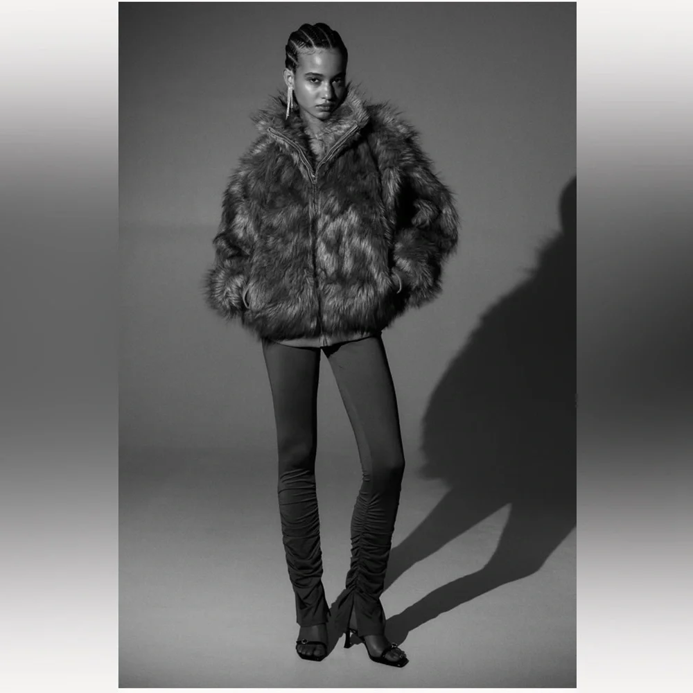Fluffy jacket - Picture 3 of 9